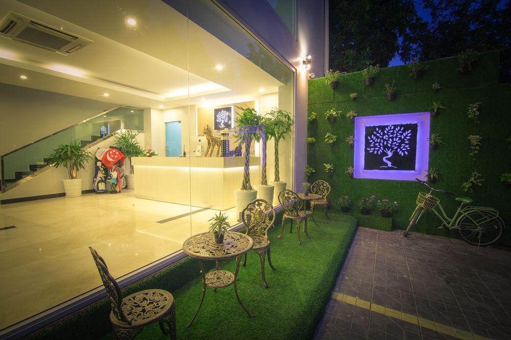 Colina Sky Hotel Phnom Penh Exterior photo
