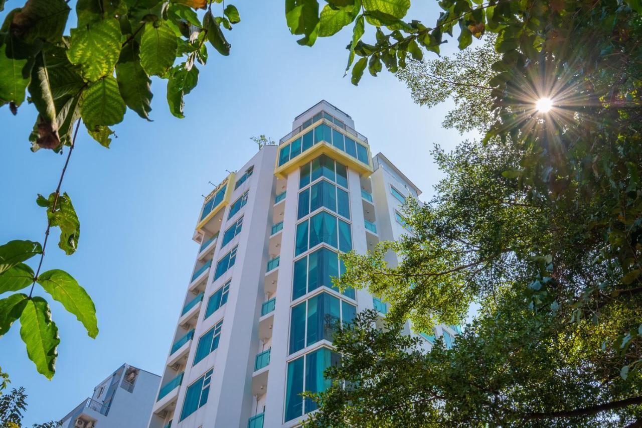 Colina Sky Hotel Phnom Penh Exterior photo