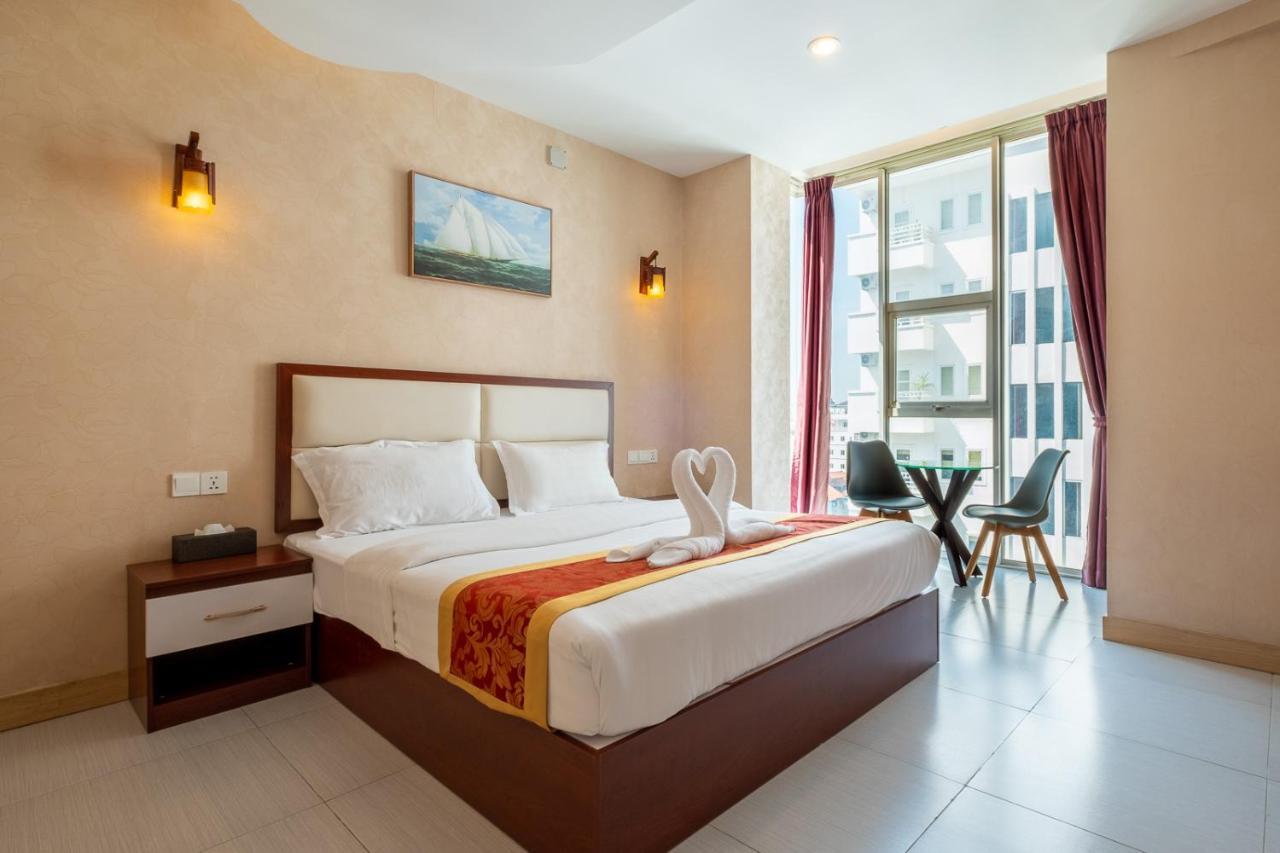 Colina Sky Hotel Phnom Penh Exterior photo